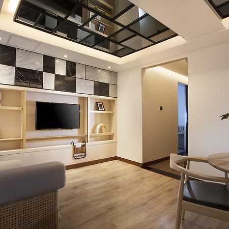 GAIA Cosmo Hotel Yogyakarta Exterior foto
